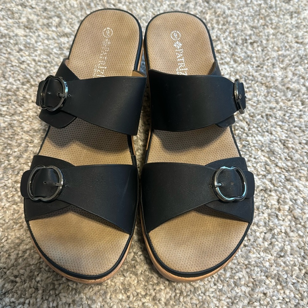 Naturalizer Wedge Sandals